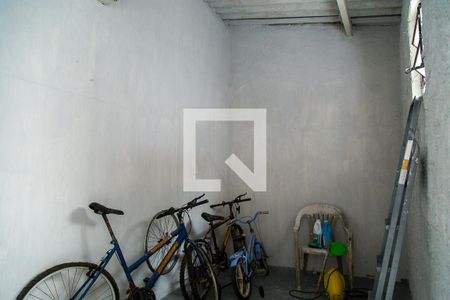 Casa à venda com 170m², 2 quartos e 1 vagaQuarto de Serviço