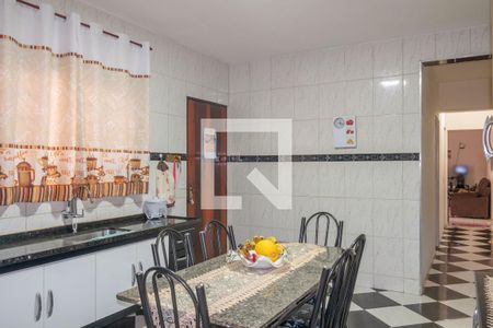 Casa à venda com 190m², 3 quartos e 6 vagasCozinha