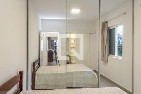 Quarto Suíte de apartamento para alugar com 2 quartos, 70m² em Vila Alzira, Guarujá