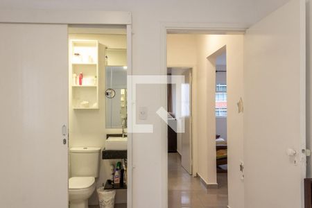 Quarto Suíte de apartamento para alugar com 2 quartos, 70m² em Vila Alzira, Guarujá