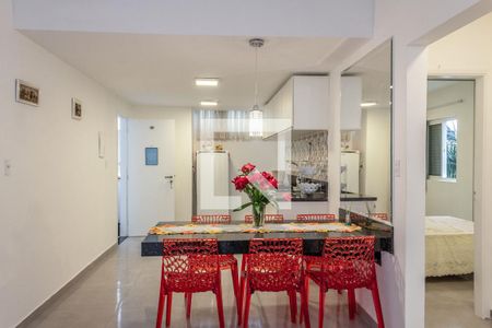 Sala de apartamento para alugar com 2 quartos, 70m² em Vila Alzira, Guarujá