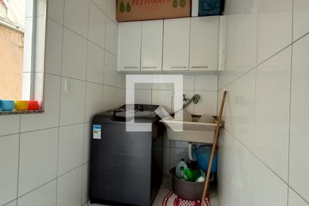 Casa à venda com 150m², 3 quartos e 2 vagas Casa à venda com 150m², 3 quartos e 2 vagasÁrea de Serviço