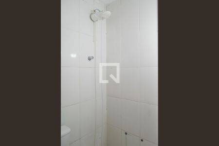 Banheiro de casa para alugar com 1 quarto, 40m² em Vila Romero, São Paulo