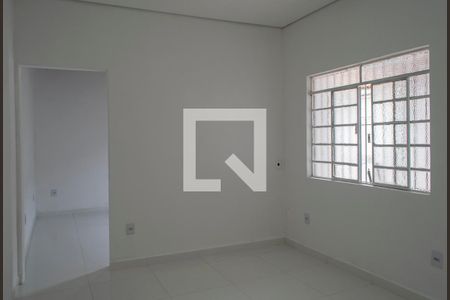 Sala de casa para alugar com 1 quarto, 40m² em Vila Romero, São Paulo