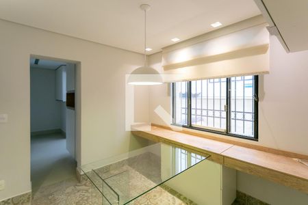 Apartamento para alugar com 111m², 3 quartos e 1 vagaCopa