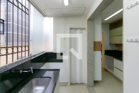 Apartamento para alugar com 111m², 3 quartos e 1 vagaÁrea de Serviço
