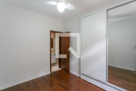 Apartamento para alugar com 111m², 3 quartos e 1 vagaQuarto 3 - Suíte