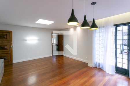 Sala de apartamento para alugar com 3 quartos, 111m² em Sion, Belo Horizonte