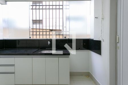 Apartamento para alugar com 111m², 3 quartos e 1 vagaÁrea de Serviço