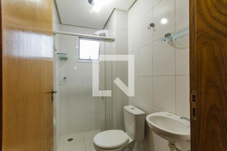 Banheiro de apartamento para alugar com 2 quartos, 52m² em Vila Guarani, Mauá