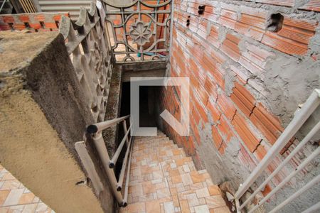 Casa à venda com 250m², 3 quartos e 4 vagasEscada