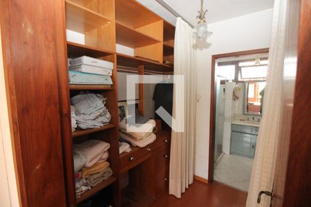 Casa à venda com 290m², 5 quartos e 3 vagasCloset da suíte 1