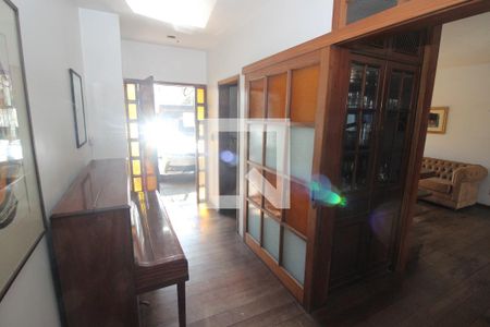 Casa à venda com 290m², 5 quartos e 3 vagasHall de Entrada