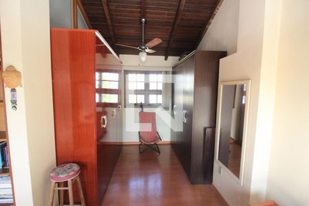 Casa à venda com 290m², 5 quartos e 3 vagasSuíte 2