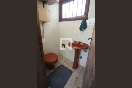 Casa à venda com 290m², 5 quartos e 3 vagasBanheiro de Serviço