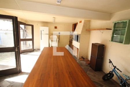 Casa à venda com 290m², 5 quartos e 3 vagasVaranda gourmet