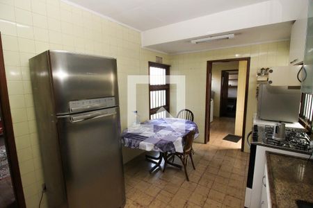 Casa à venda com 290m², 5 quartos e 3 vagasCozinha