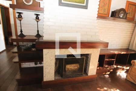 Casa à venda com 290m², 5 quartos e 3 vagasDetalhe da Sala de Estar