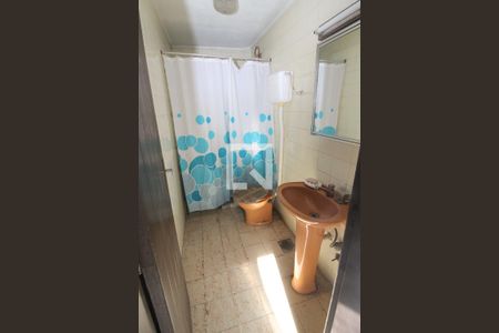 Casa à venda com 290m², 5 quartos e 3 vagasBanheiro 2