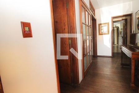 Casa à venda com 290m², 5 quartos e 3 vagasHall de Entrada