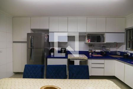 Casa à venda com 154m², 3 quartos e 2 vagas Casa à venda com 154m², 3 quartos e 2 vagasCozinha