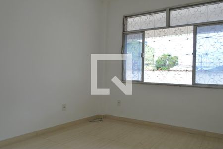 Quarto de casa para alugar com 2 quartos, 90m² em Taquara, Rio de Janeiro