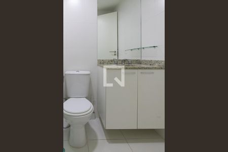 Apartamento para alugar com 82m², 2 quartos e 1 vagaBanheiro da suíte 1