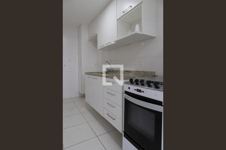 Apartamento para alugar com 82m², 2 quartos e 1 vagaCozinha 