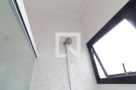 Casa de condomínio para alugar com 178m², 3 quartos e 4 vagasBanheiro