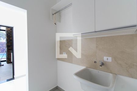 Casa de condomínio para alugar com 178m², 3 quartos e 4 vagasÁrea de serviço