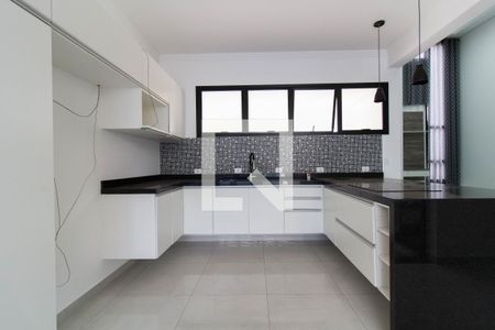 Casa de condomínio para alugar com 178m², 3 quartos e 4 vagasCozinha