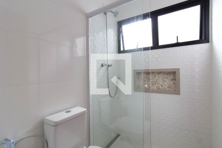 Casa de condomínio para alugar com 178m², 3 quartos e 4 vagasBanheiro