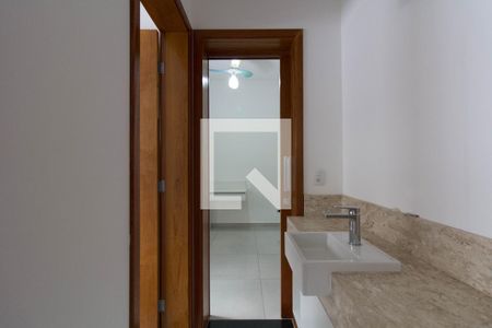 Casa de condomínio para alugar com 178m², 3 quartos e 4 vagasBanheiro