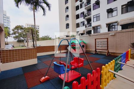 Apartamento à venda com 185m², 2 quartos e 1 vaga Apartamento à venda com 185m², 2 quartos e 1 vagaÁrea comum - Playground