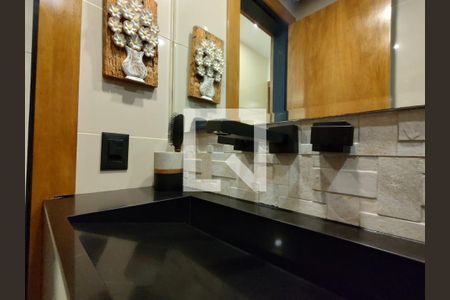 Apartamento à venda com 185m², 2 quartos e 1 vaga Apartamento à venda com 185m², 2 quartos e 1 vagaBanheiro Social