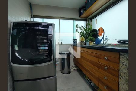 Apartamento à venda com 185m², 2 quartos e 1 vaga Apartamento à venda com 185m², 2 quartos e 1 vagaÁrea de Serviço