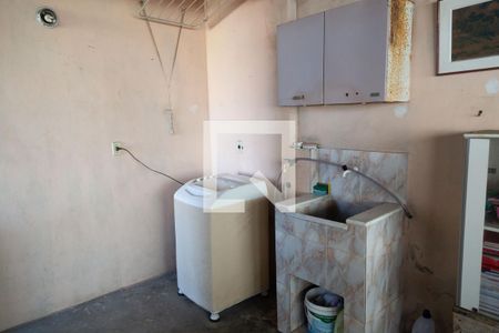 Casa de condomínio para alugar com 47m², 2 quartos e sem vaga Casa de condomínio para alugar com 47m², 2 quartos e sem vagaÁrea de Serviço