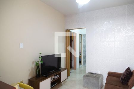 Sala de casa de condomínio para alugar com 2 quartos, 47m² em Patronato, São Gonçalo