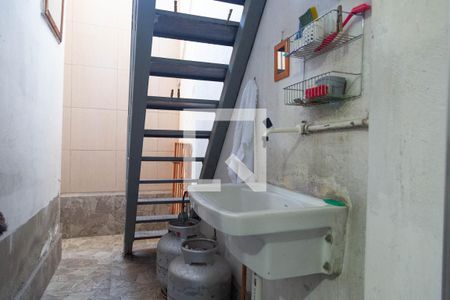 Casa de condomínio para alugar com 47m², 2 quartos e sem vaga Casa de condomínio para alugar com 47m², 2 quartos e sem vagaÁrea de Serviço