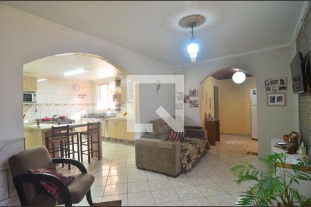 Sala de casa à venda com 3 quartos, 400m² em Guajuviras, Canoas