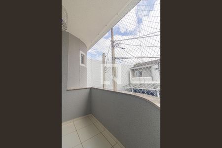 Casa de condomínio à venda com 156m², 3 quartos e 2 vagas Casa de condomínio à venda com 156m², 3 quartos e 2 vagasSacada do Quarto 3