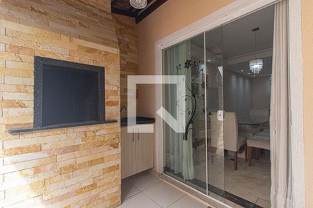 Casa de condomínio à venda com 156m², 3 quartos e 2 vagas Casa de condomínio à venda com 156m², 3 quartos e 2 vagasVaranda gourmet