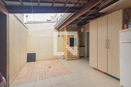 Casa de condomínio à venda com 156m², 3 quartos e 2 vagas Casa de condomínio à venda com 156m², 3 quartos e 2 vagasVaranda gourmet