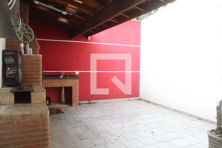 Casa para alugar com 300m², 3 quartos e 6 vagasChurrasqueira