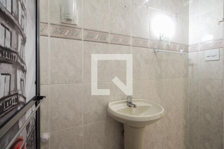 Casa à venda com 180m², 5 quartos e 1 vagaBanheiro 2