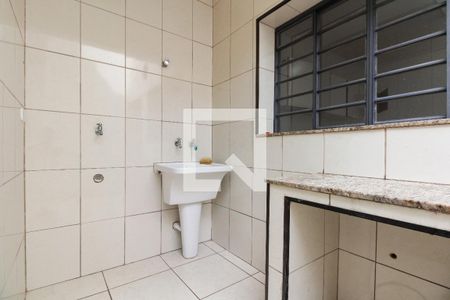 Casa à venda com 180m², 5 quartos e 1 vagaÁrea de serviço
