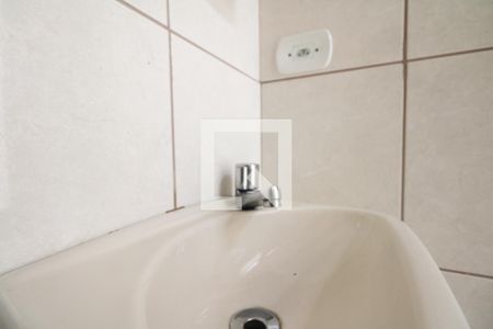 Lavabo de casa para alugar com 5 quartos, 180m² em Vila Gomes Cardim, São Paulo