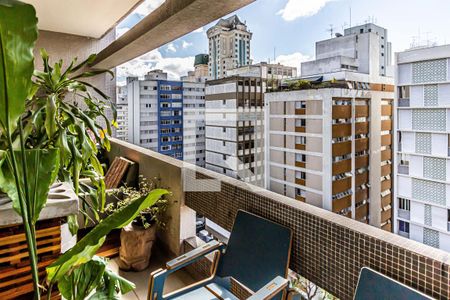 Apartamento para alugar com 200m², 3 quartos e 1 vagaVaranda