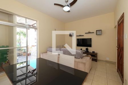 Apartamento à venda com 110m², 3 quartos e 1 vagaSala de TV