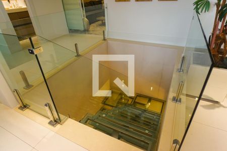 Apartamento à venda com 360m², 5 quartos e 2 vagasEscada